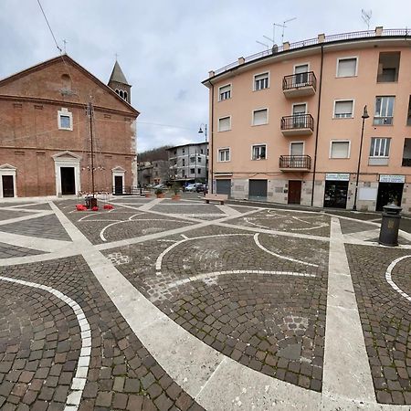 Al Campanile Centro Storico Ampio Luminoso E Panoramico Appartamento Trilocale Карсоли Екстериор снимка