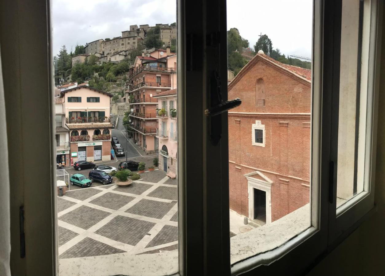 Al Campanile Centro Storico Ampio Luminoso E Panoramico Appartamento Trilocale Карсоли Екстериор снимка