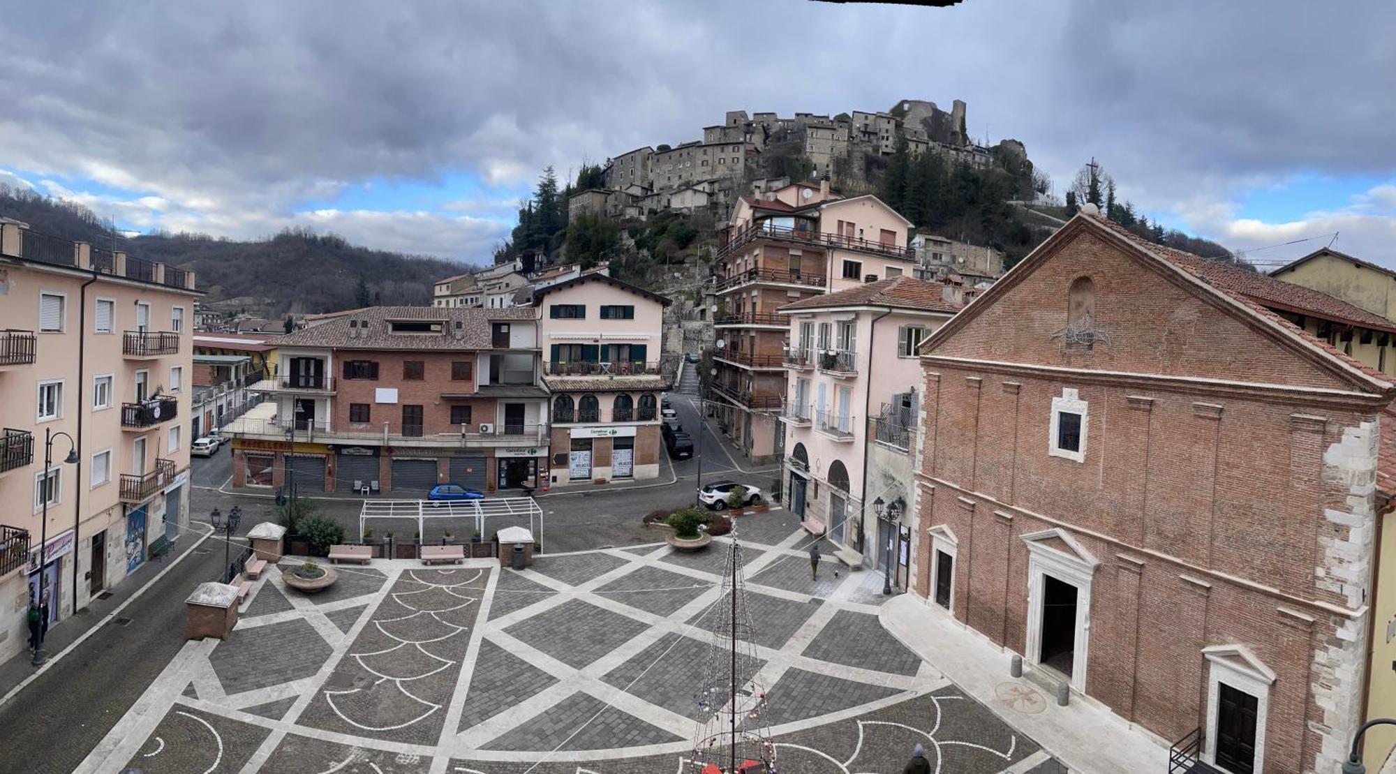 Al Campanile Centro Storico Ampio Luminoso E Panoramico Appartamento Trilocale Карсоли Екстериор снимка