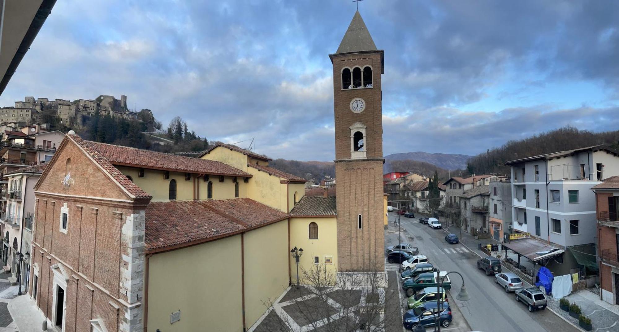 Al Campanile Centro Storico Ampio Luminoso E Panoramico Appartamento Trilocale Карсоли Екстериор снимка