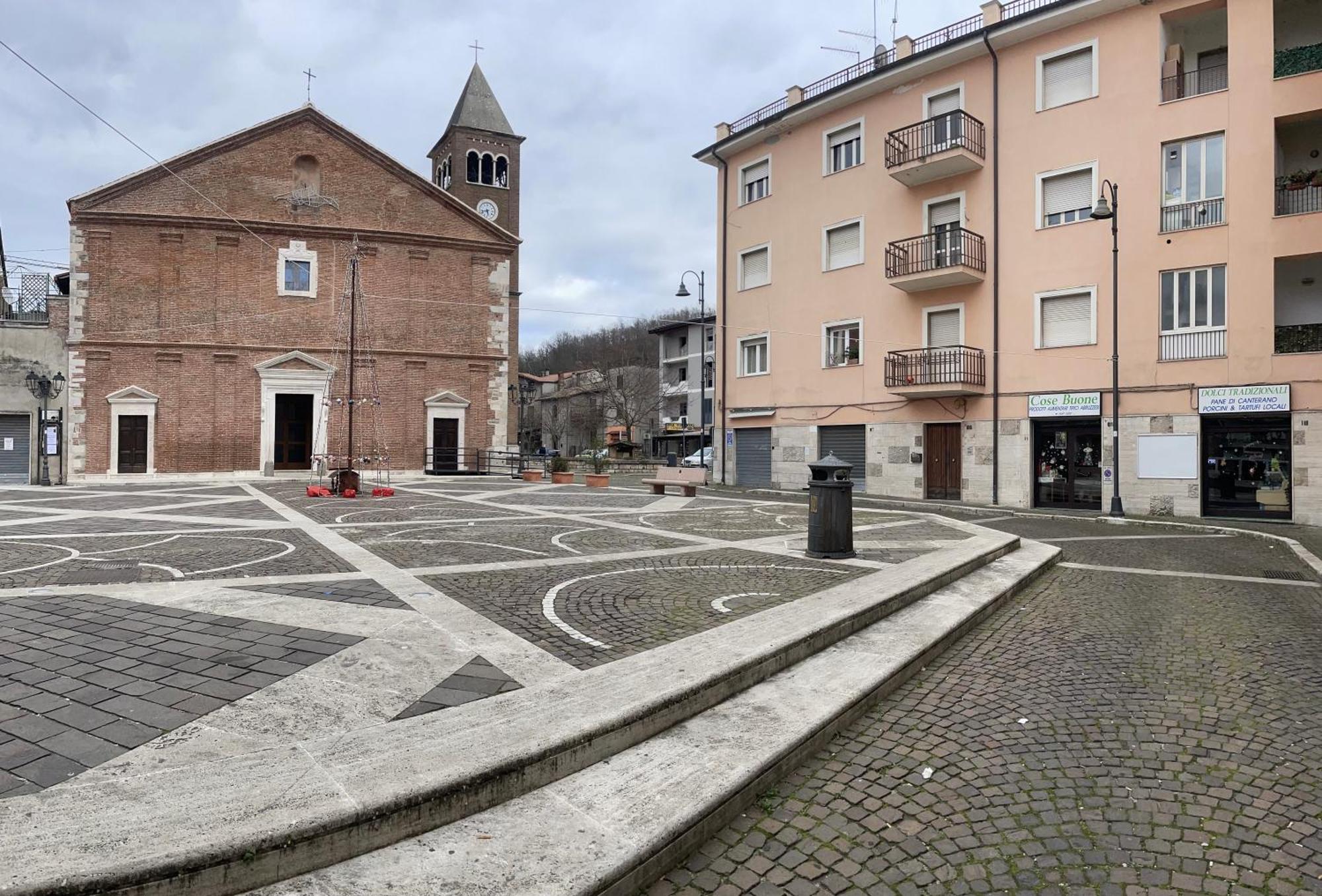Al Campanile Centro Storico Ampio Luminoso E Panoramico Appartamento Trilocale Карсоли Екстериор снимка