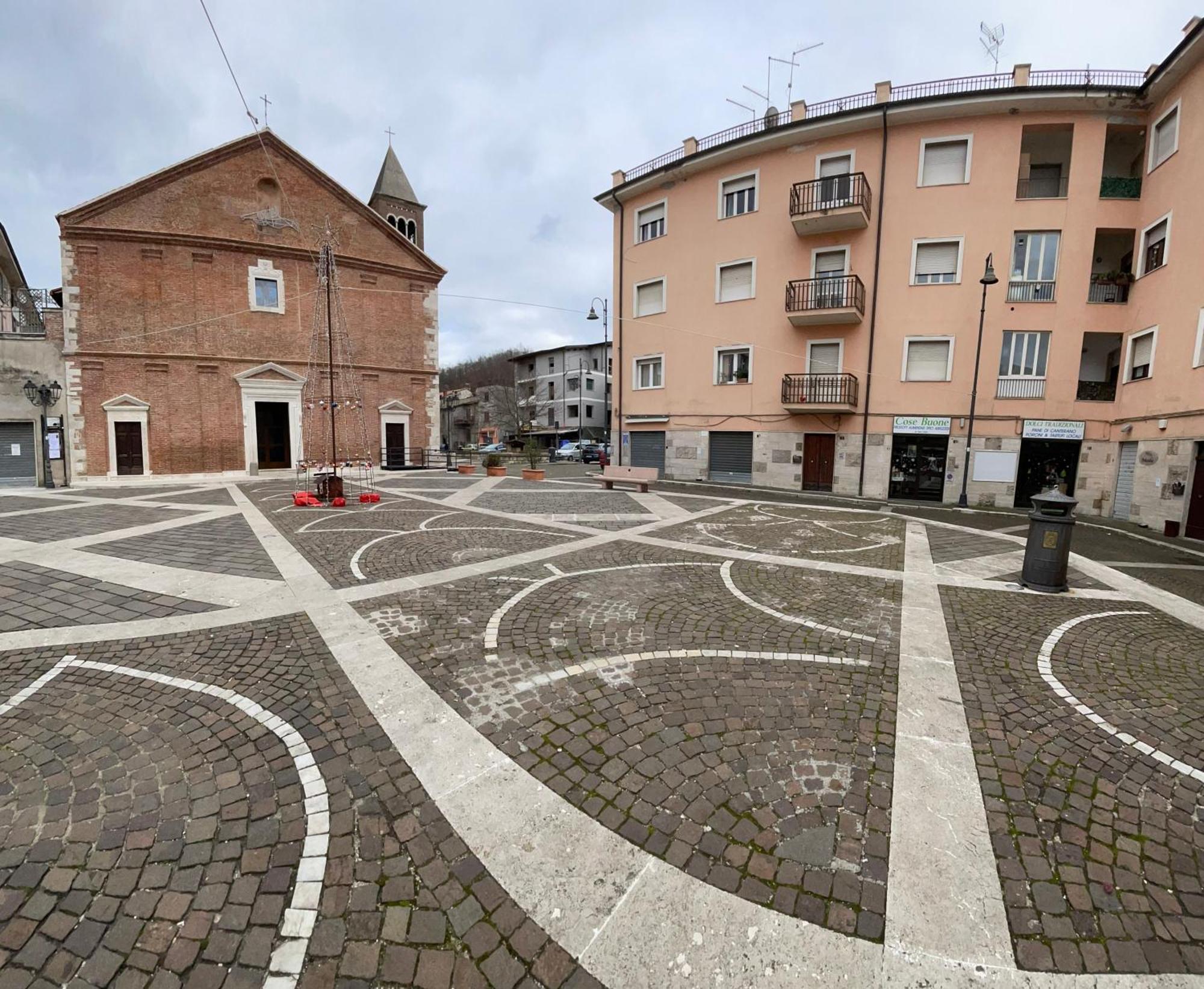 Al Campanile Centro Storico Ampio Luminoso E Panoramico Appartamento Trilocale Карсоли Екстериор снимка